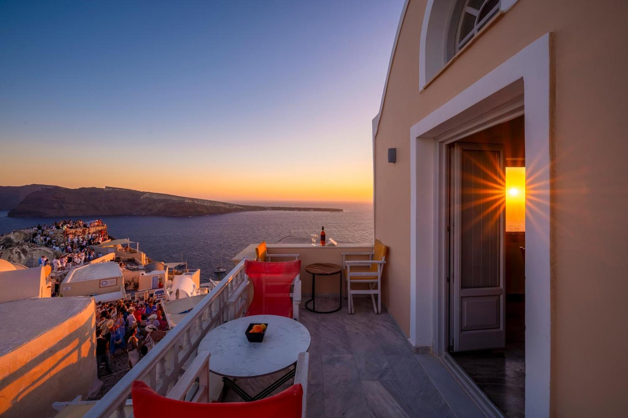 Sole D'Oro Sunset & Caldera View Grand Suite Oía Exterior foto